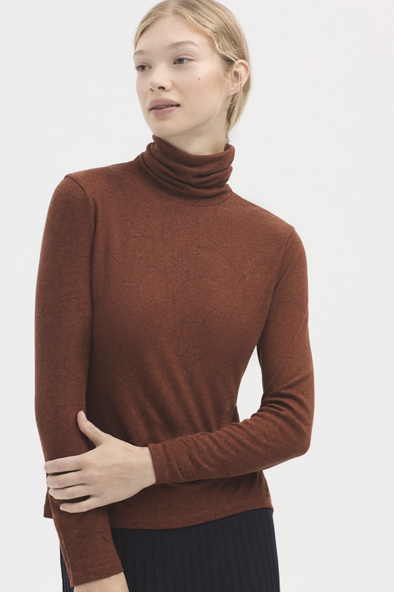 Camiseta cuello vuelto