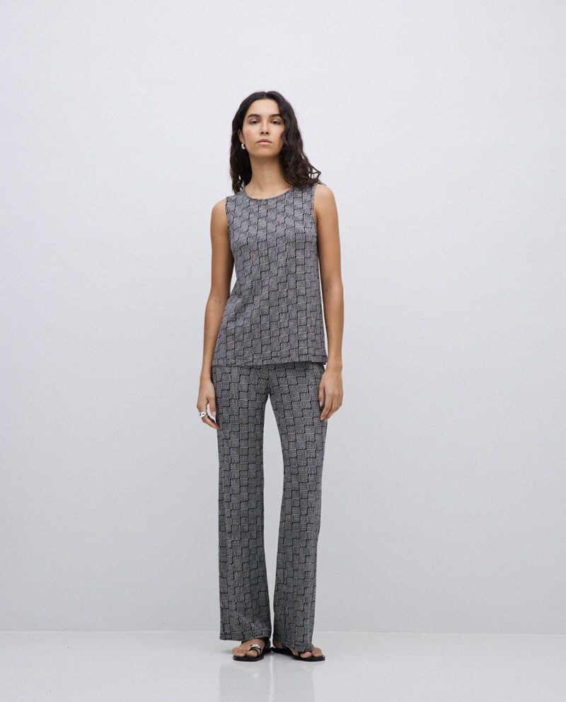 Pantalón acampanado geometrico