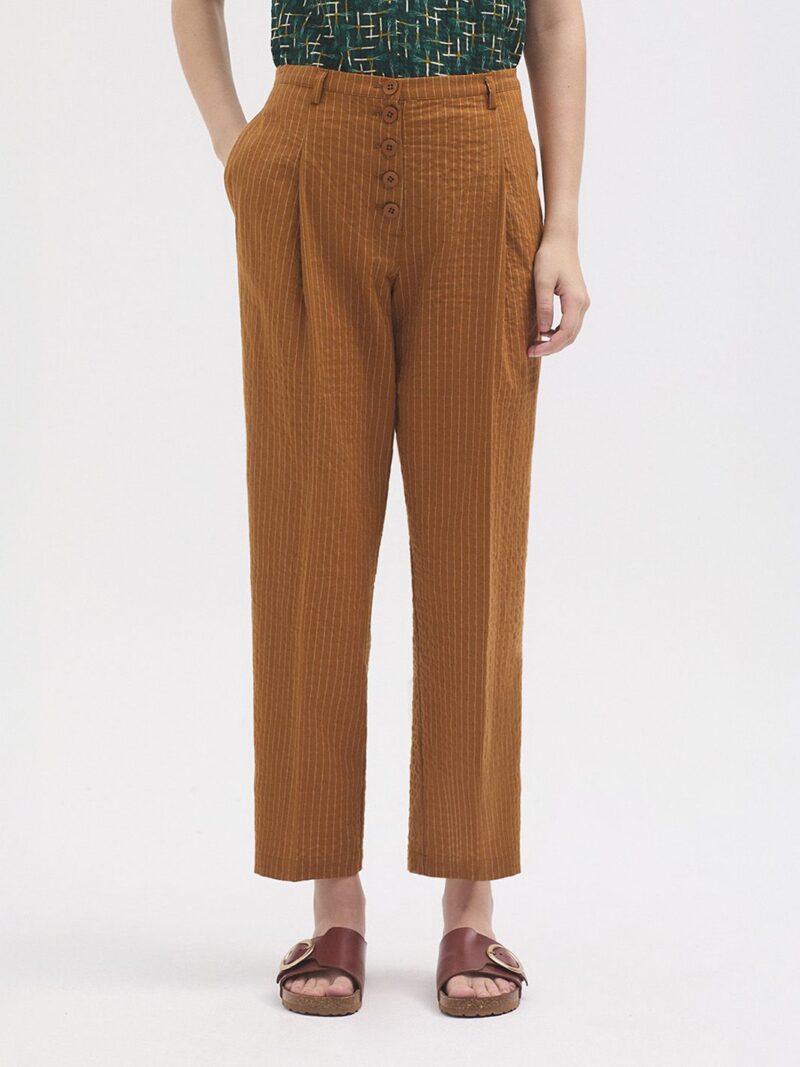 Pantalon raya diplo tejido arrugado
