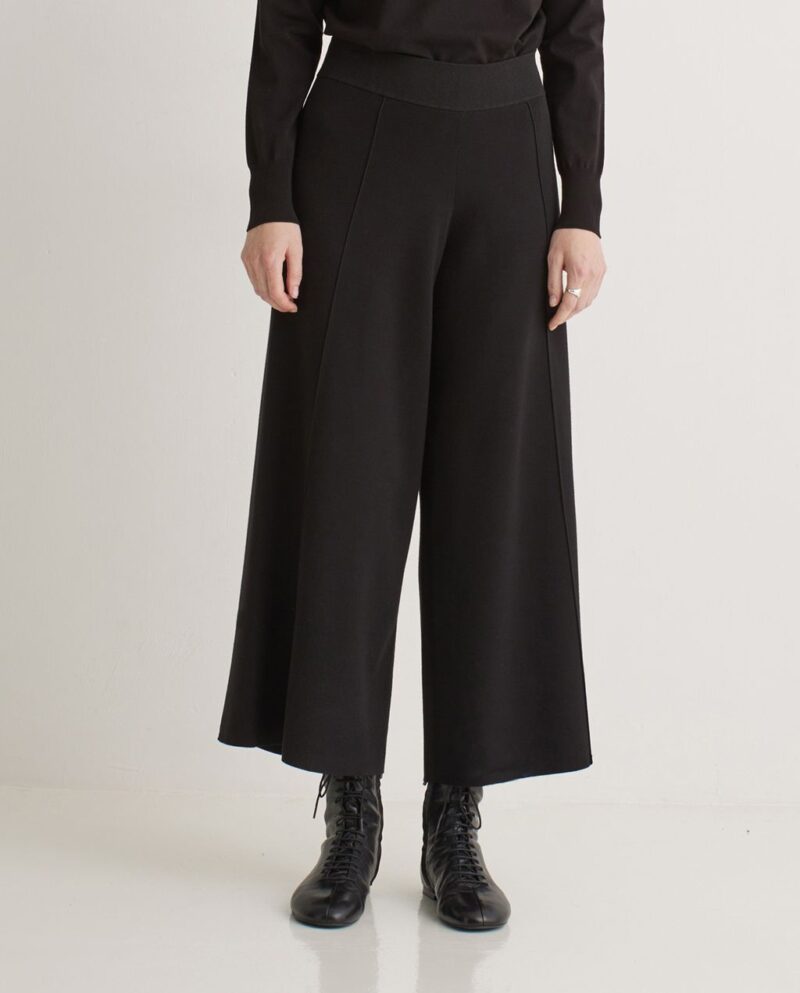 Pantalón  culotte negro - Imagen 2